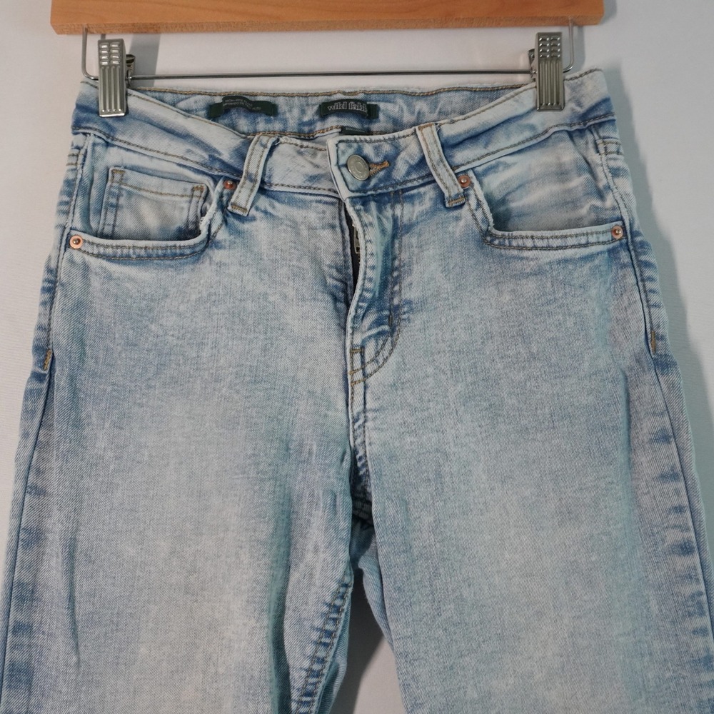 Light Wash Women's Flared Jeans - Picture 2 of 8